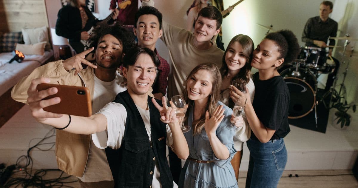 Building a Community: The Importance of Real-Time Interaction in Live Streaming